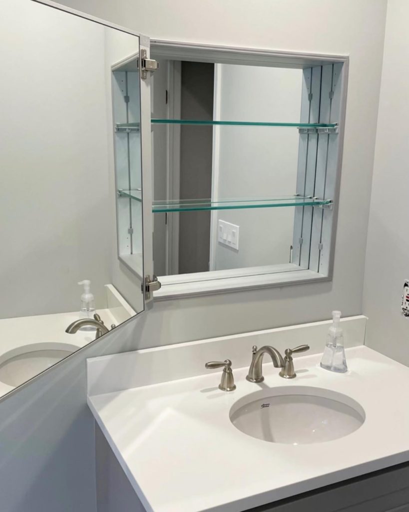 Sofia Medicine Cabinets - Artemis Collection - Single Door Medicine Cabinet (30" Height)