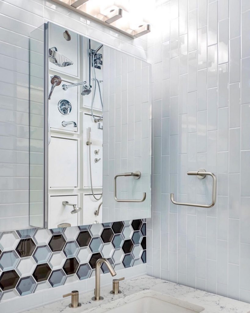 Sofia Medicine Cabinets - Artemis Collection - Single Door Medicine Cabinet (30" Height)