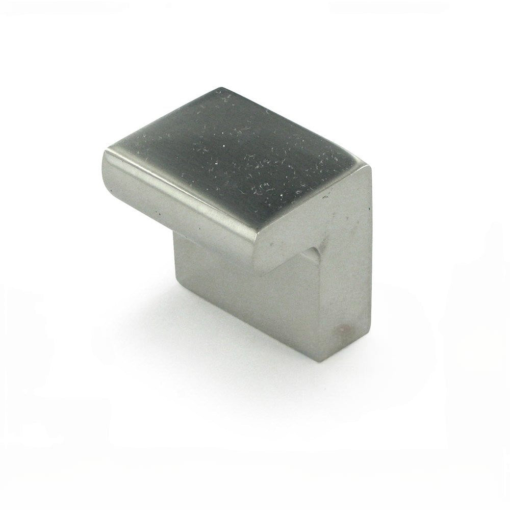 Linnea - Cabinet Pulls & Knobs - 746 Cabinet Pull