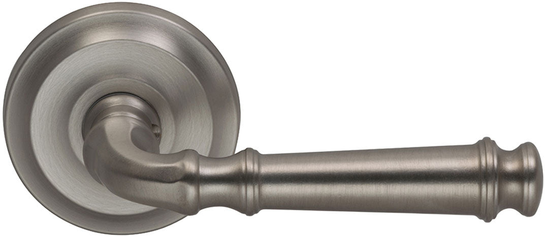 Omnia Style #904 Traditions Solid Brass Door Lever (with 671 Rose)