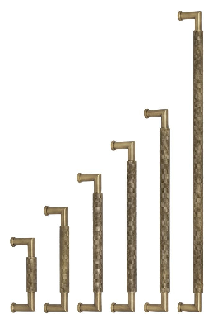 Omnia - Ultima IV - 9057 Cabinet Pull