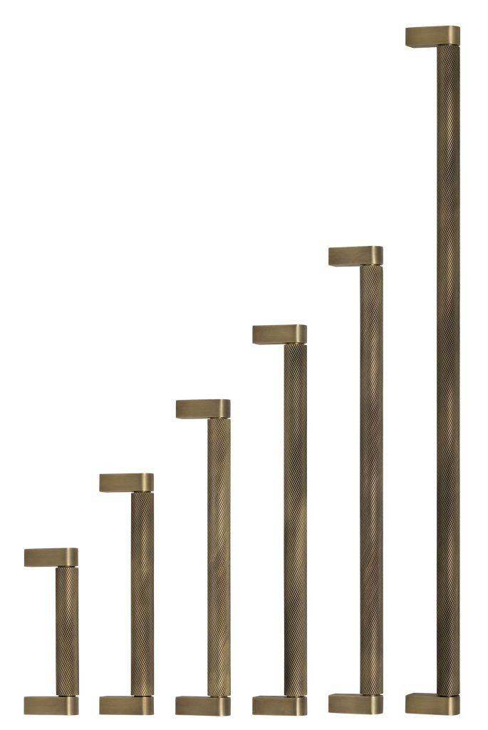 Omnia - Ultima IV - 9062 Cabinet Pull