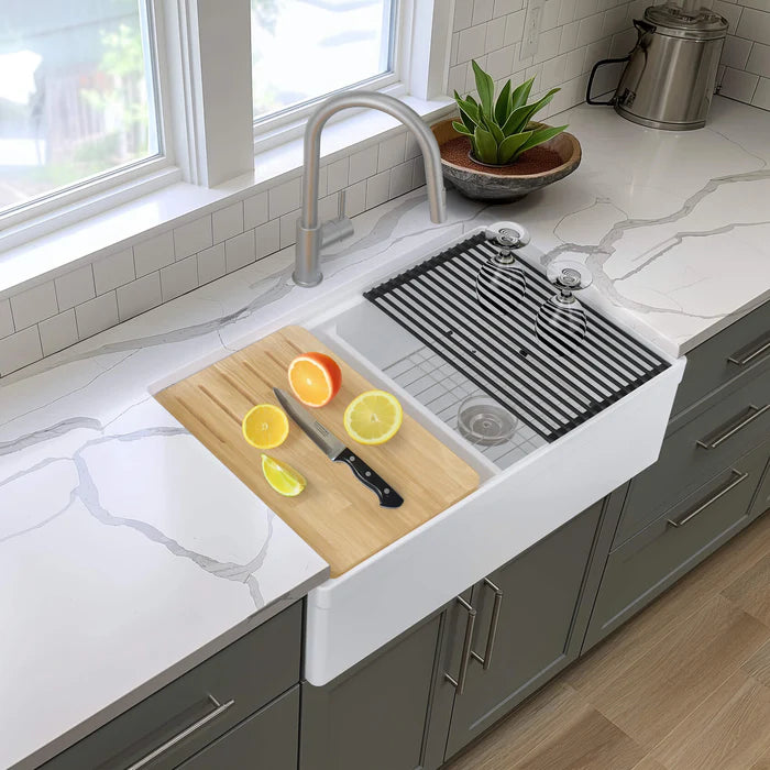 Casa Fixtures - Kitchen Sinks - 33" Fireclay Double Bowl Farmhouse Kitchen Workstation Sink (C2-33DFT)