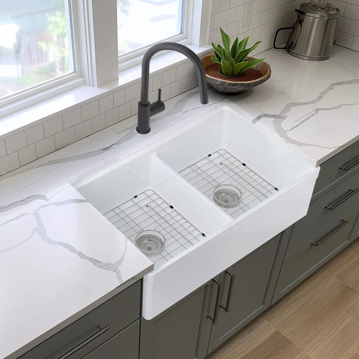 Casa Fixtures - Kitchen Sinks - 33" Fireclay Double Bowl Farmhouse Kitchen Workstation Sink (C2-33DFT)