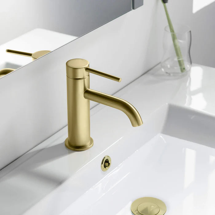 Casa Fixtures - Bathroom Faucet - Halo Single Handle Bathroom Vanity Sink Faucet with Pop Up Drain (CBF-1008)