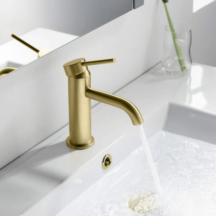 Casa Fixtures - Bathroom Faucet - Halo Single Handle Bathroom Vanity Sink Faucet with Pop Up Drain (CBF-1008)