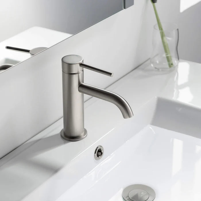 Casa Fixtures - Bathroom Faucet - Halo Single Handle Bathroom Vanity Sink Faucet with Pop Up Drain (CBF-1008)