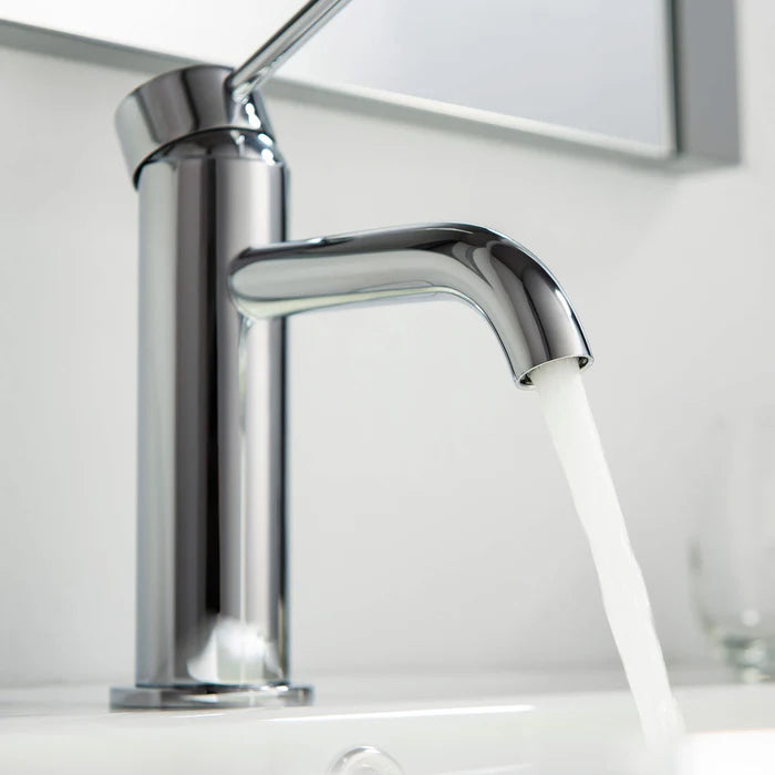 Casa Fixtures - Bathroom Faucet - Halo Single Handle Bathroom Vanity Sink Faucet with Pop Up Drain (CBF-1008)