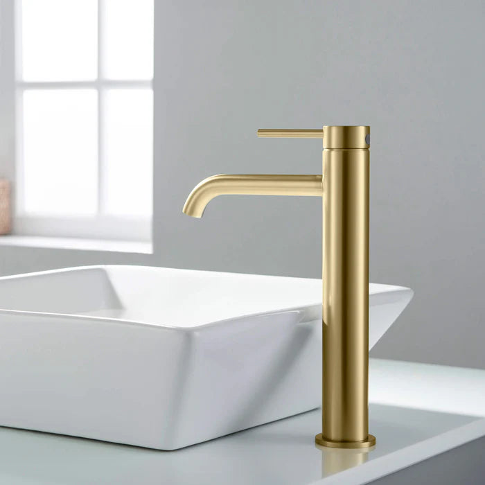 Casa Fixtures - Bathroom Faucet - Halo Single Handle Bathroom Vessel Sink Faucet with Pop Up Drain (CBF-1009)