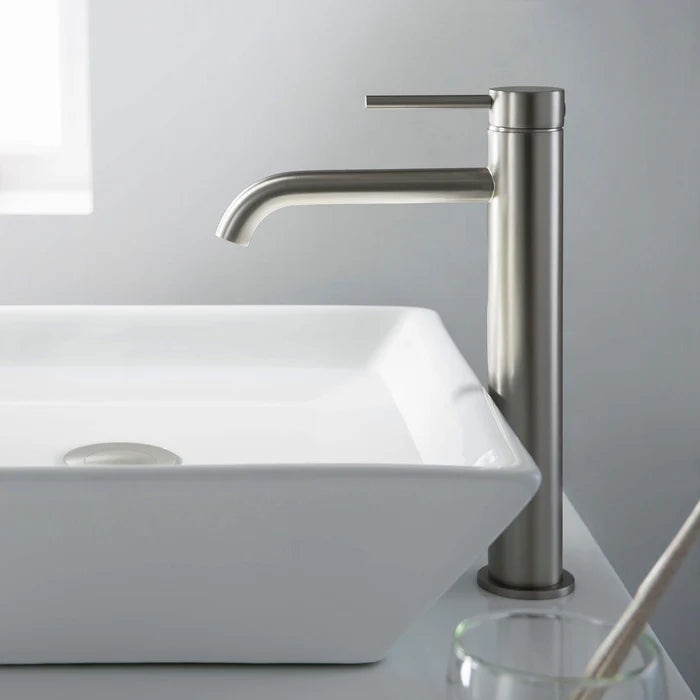 Casa Fixtures - Bathroom Faucet - Halo Single Handle Bathroom Vessel Sink Faucet with Pop Up Drain (CBF-1009)