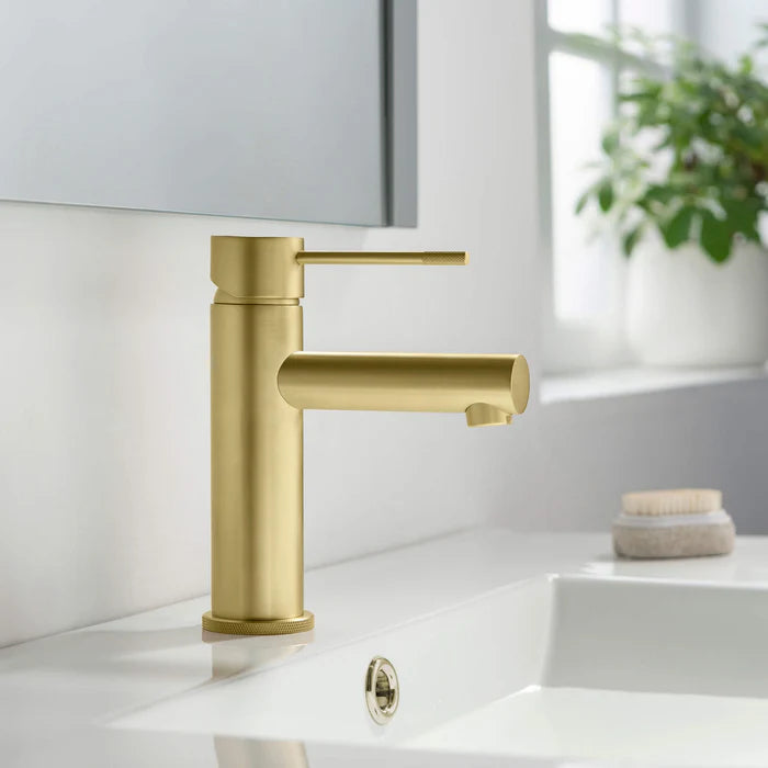 Casa Fixtures - Bathroom Faucet - Verona Single Handle Bathroom Vanity Sink Faucet with Pop Up Drain (CBF-1010)