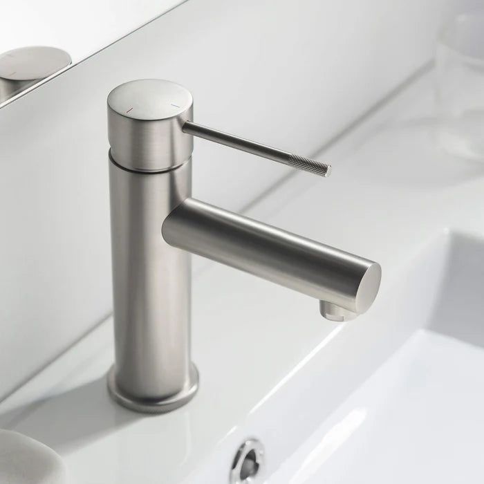Casa Fixtures - Bathroom Faucet - Verona Single Handle Bathroom Vanity Sink Faucet with Pop Up Drain (CBF-1010)