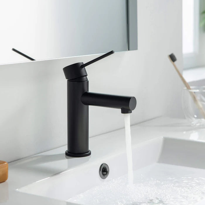 Casa Fixtures - Bathroom Faucet - Verona Single Handle Bathroom Vanity Sink Faucet with Pop Up Drain (CBF-1010)
