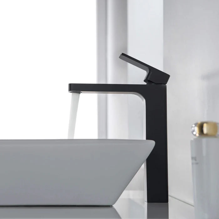 Casa Fixtures - Bathroom Faucet - Fusion Single Handle Bathroom Vessel Sink Faucet with Pop Up Drain (CBF-1018)