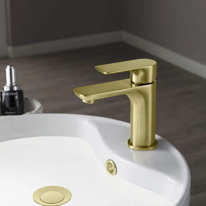 Casa Fixtures - Bathroom Faucet - Austin Single Handle Bathroom Vanity Sink Faucet with Pop Up Drain (CBF-1019)