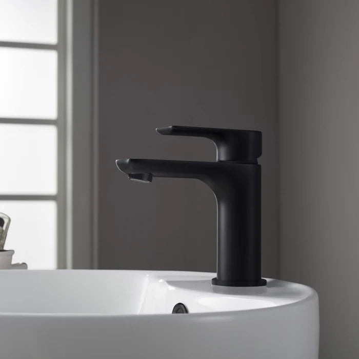 Casa Fixtures - Bathroom Faucet - Austin Single Handle Bathroom Vanity Sink Faucet with Pop Up Drain (CBF-1019)