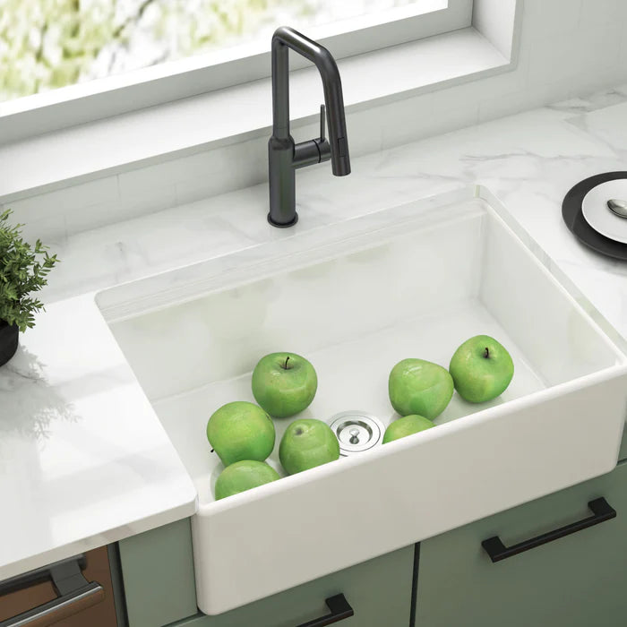 Casa Fixtures - Kitchen Faucet - Tampa Single Handle Pull Down Kitchen Sink Faucet (CKF-2007)