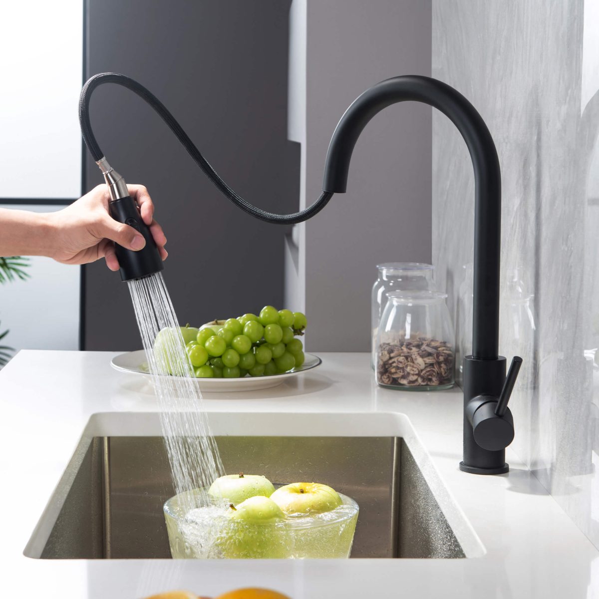 KIBI - Value Single Handle Pull Down Kitchen Faucet – F102