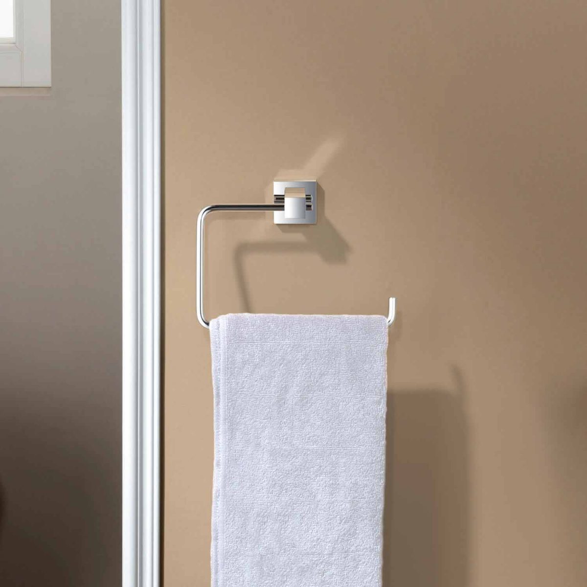 KIBI Cube Bathroom Towel Ring – KBA1506