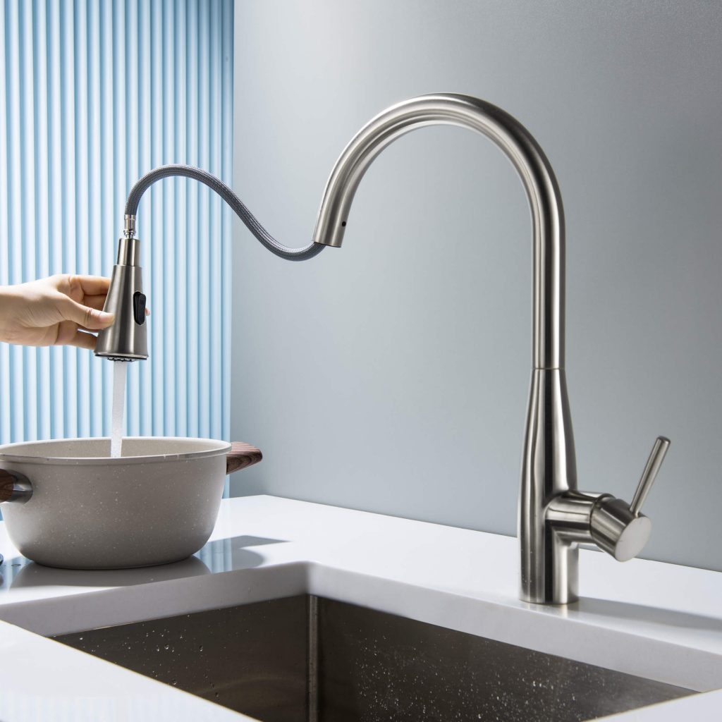 KIBI - Bari-T Single Handle Pull Down Kitchen Sink Faucet - KKF2016