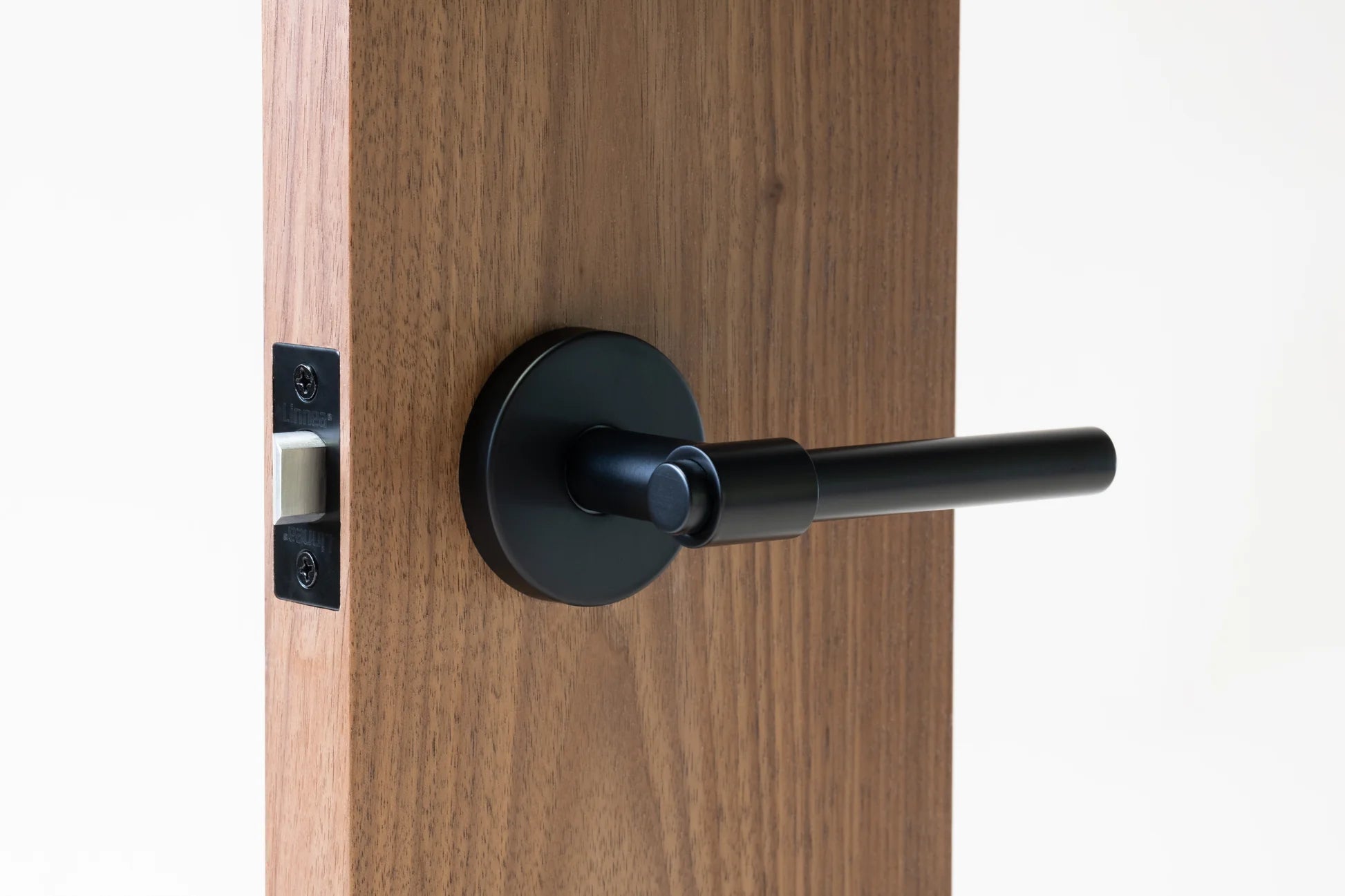 Linnea - Levers and Knobs - L09 Door Lever (Single Dummy)