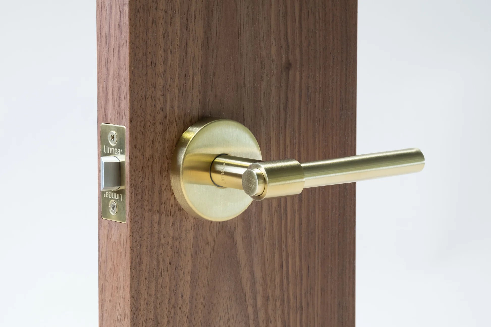 Linnea - Levers and Knobs - L09 Door Lever (Privacy)