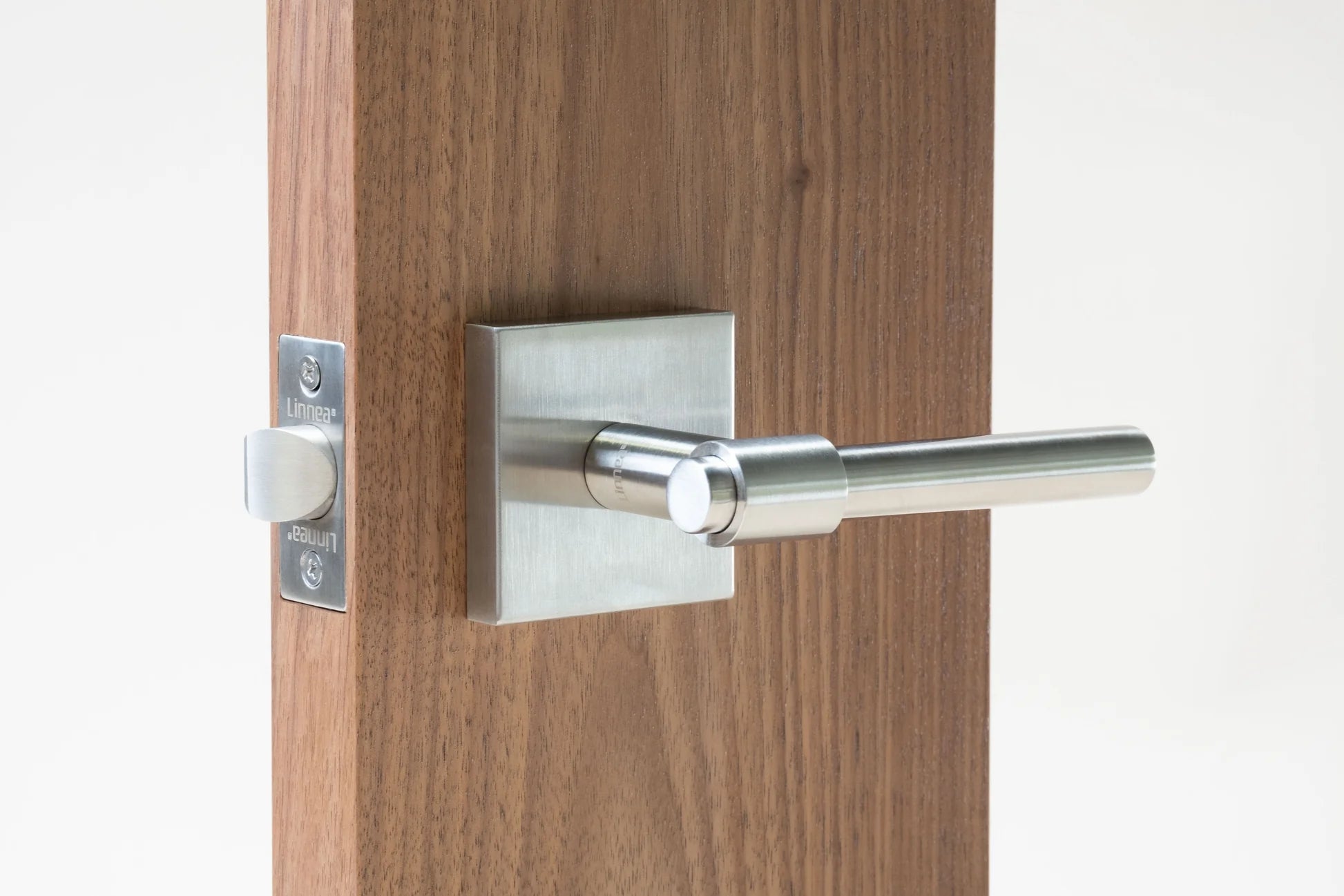 Linnea - Levers and Knobs - L09 Door Lever (Passage)