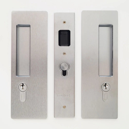 Cavity Sliders - CaviLock CL400 - Key Locking Magnetic Pocket Door Pull Handle