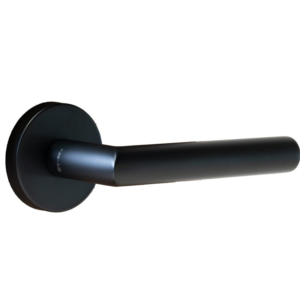 Linnea - Levers and Knobs - L02 Door Lever (Privacy)