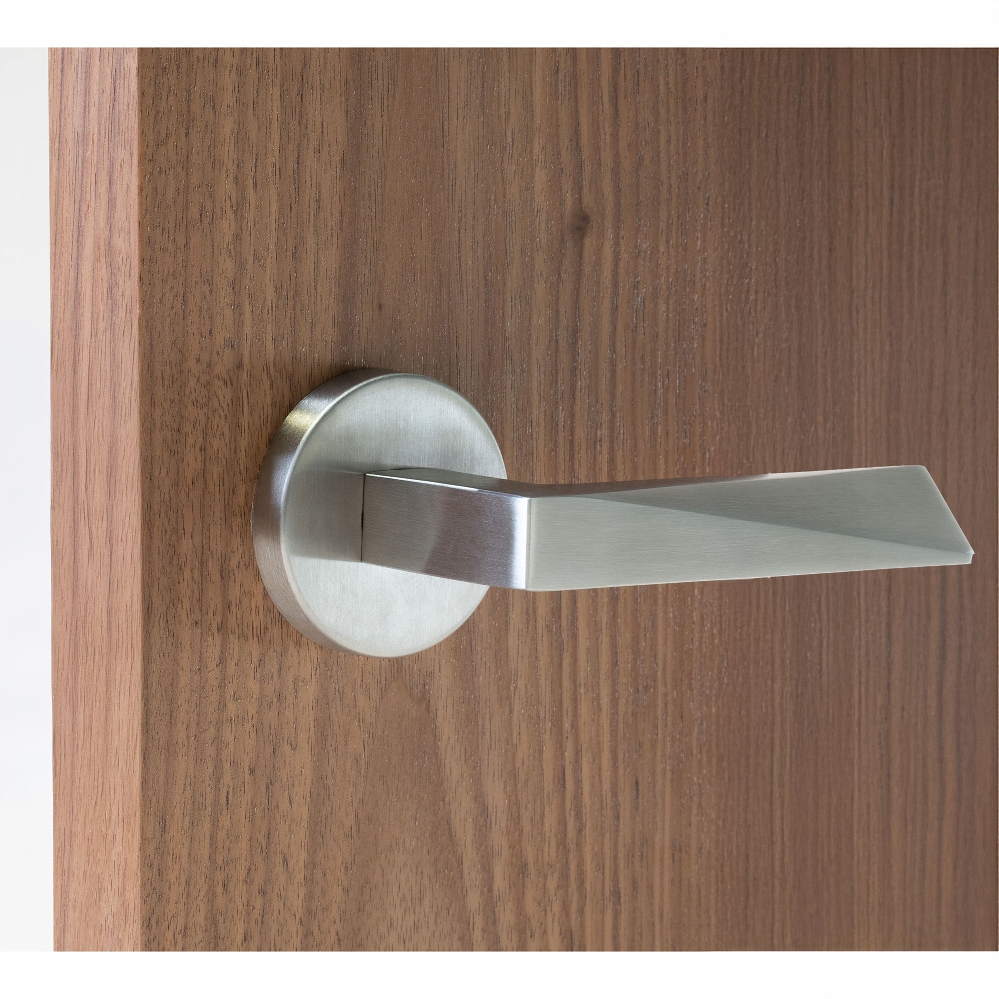 Linnea - Levers and Knobs - L19 Door Lever (Single Dummy)