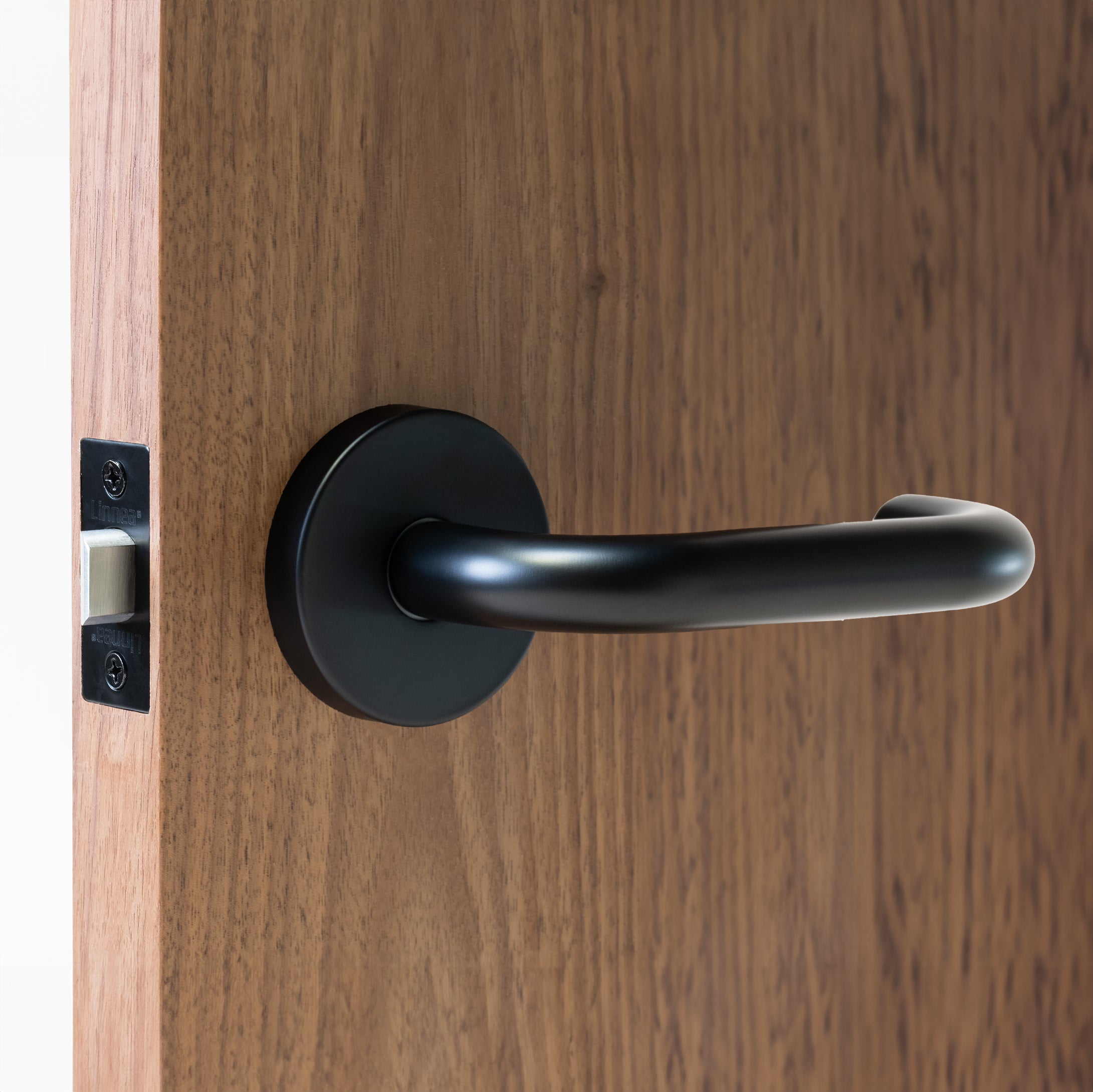 Linnea - Levers and Knobs - L01 Door Lever (Full Dummy)