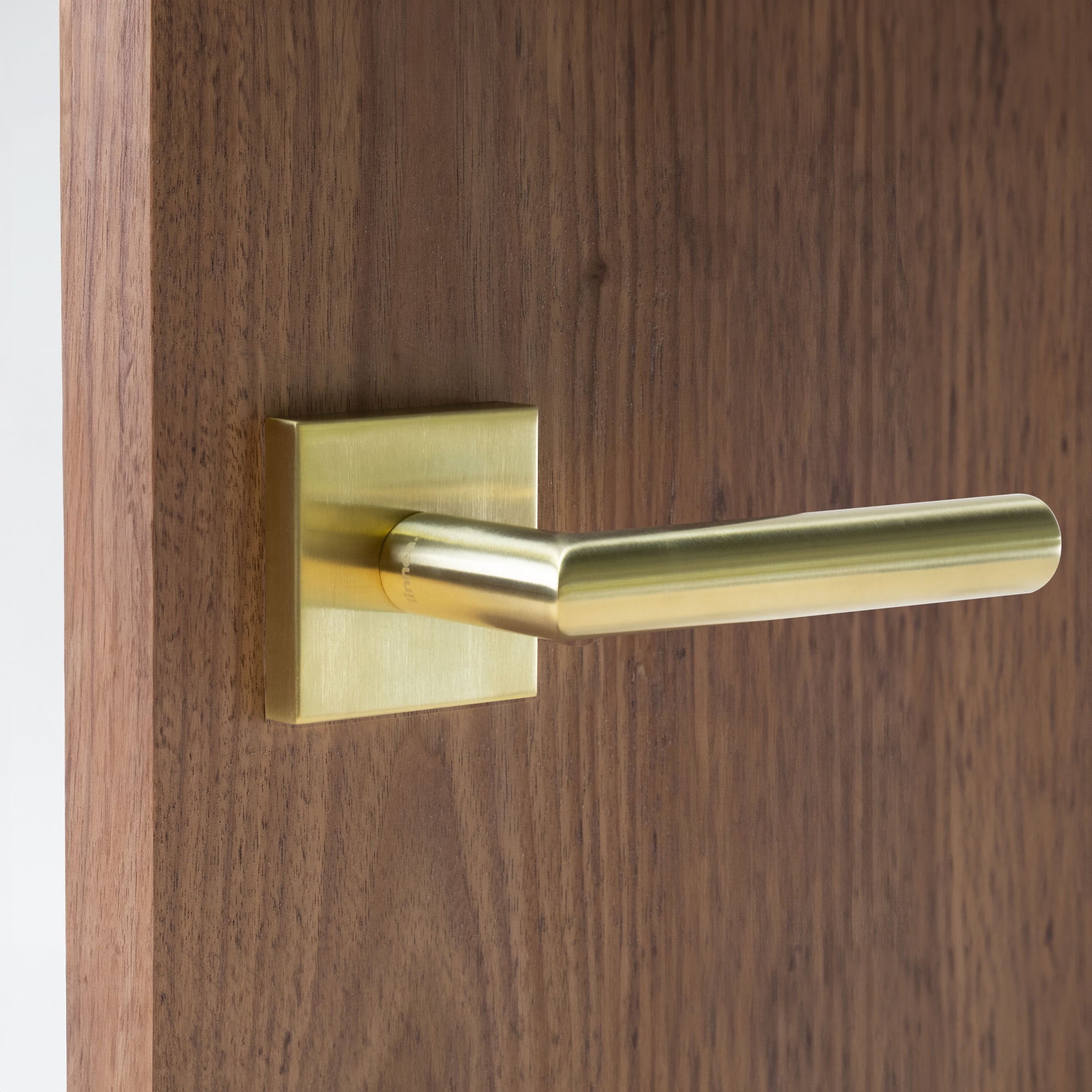 Linnea - Levers and Knobs - L02 Door Lever (Privacy)