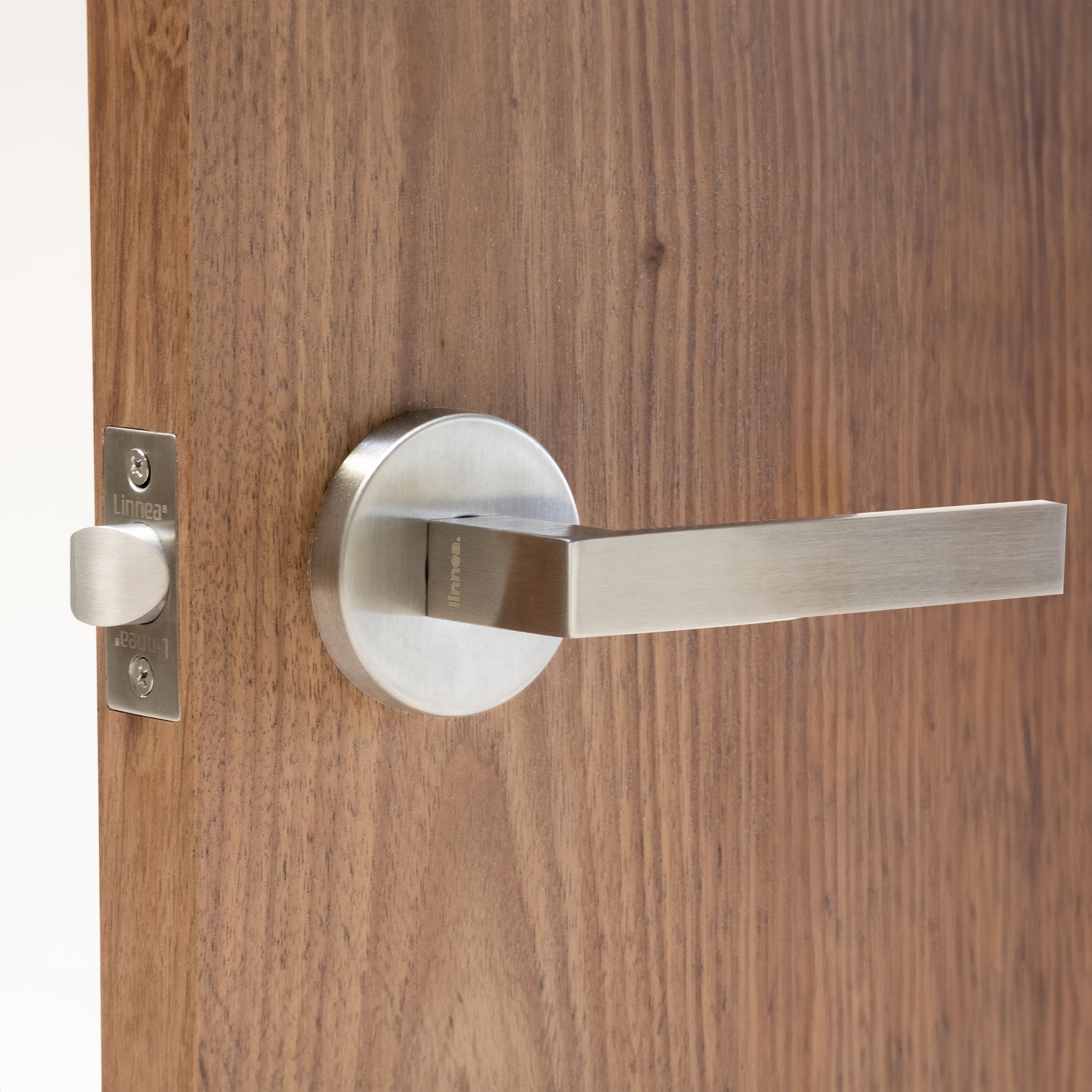 Linnea - Levers and Knobs - L10 Door Lever (Single Dummy)