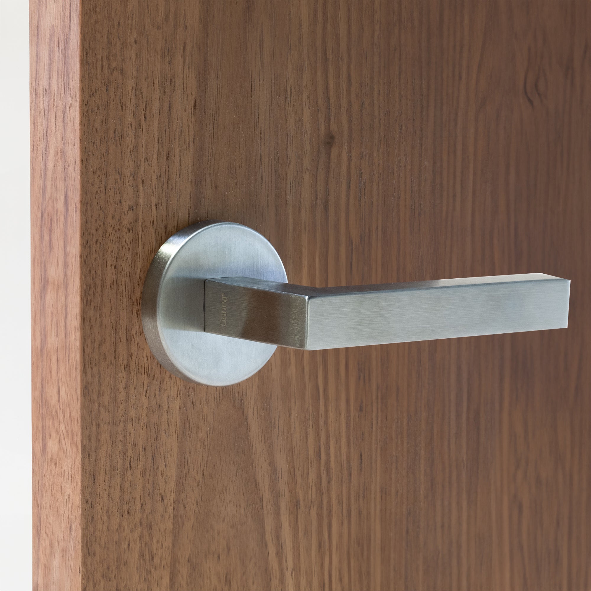 Linnea - Levers and Knobs - L90 Door Lever (Full Dummy)