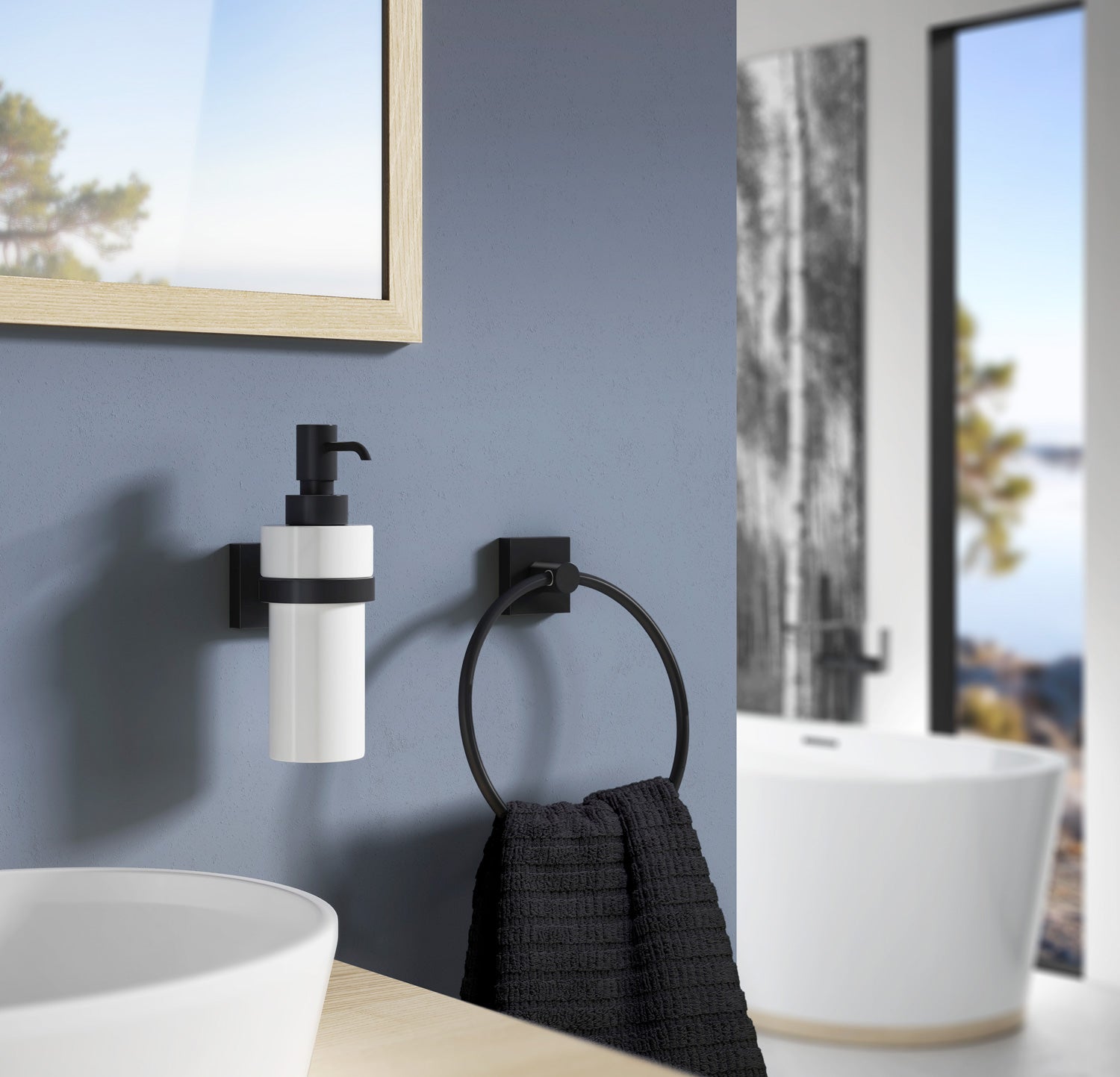 Smedbo - HOUSE Holder with Glass Soap Dispenser Porcelain - RK369P, RV369P