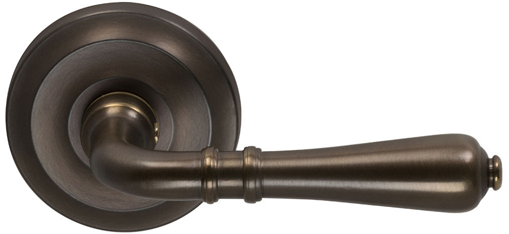 Omnia Style #752 Traditions Solid Brass Door Lever (with 671 Rose)