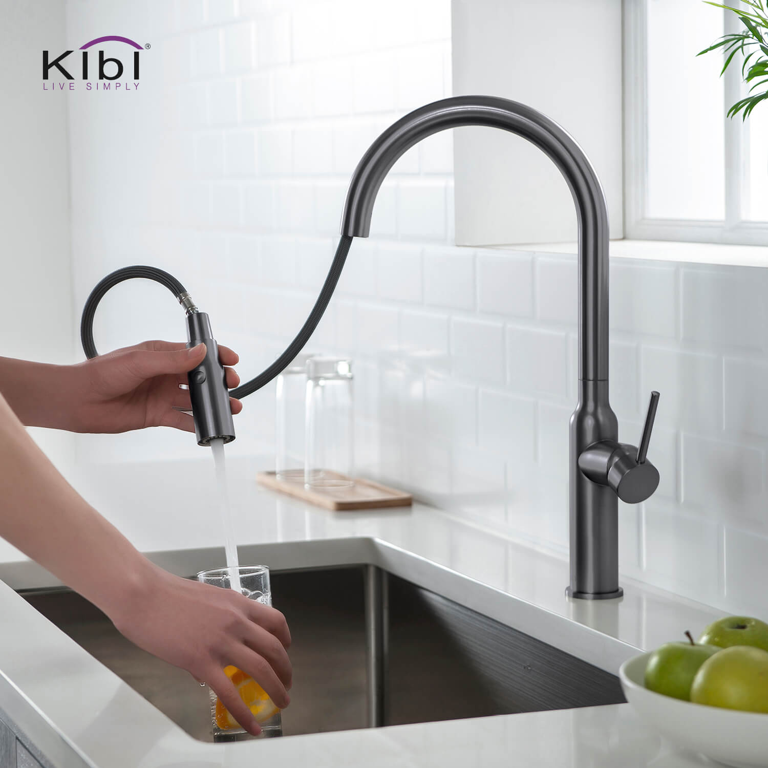 KIBI - Hilo Single Handle High Arc Pull Down Kitchen Faucet – KKF2008