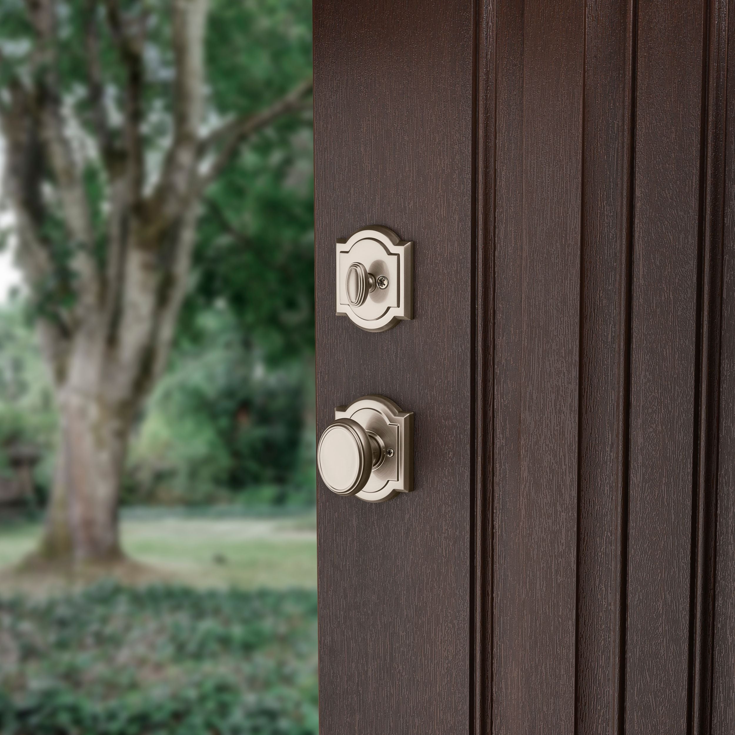 Baldwin - Prestige Collection - Tubular Entry Handlesets - Avendale 3/4 Escutcheon Handleset w/ Carnaby Knob In Satin Nickel