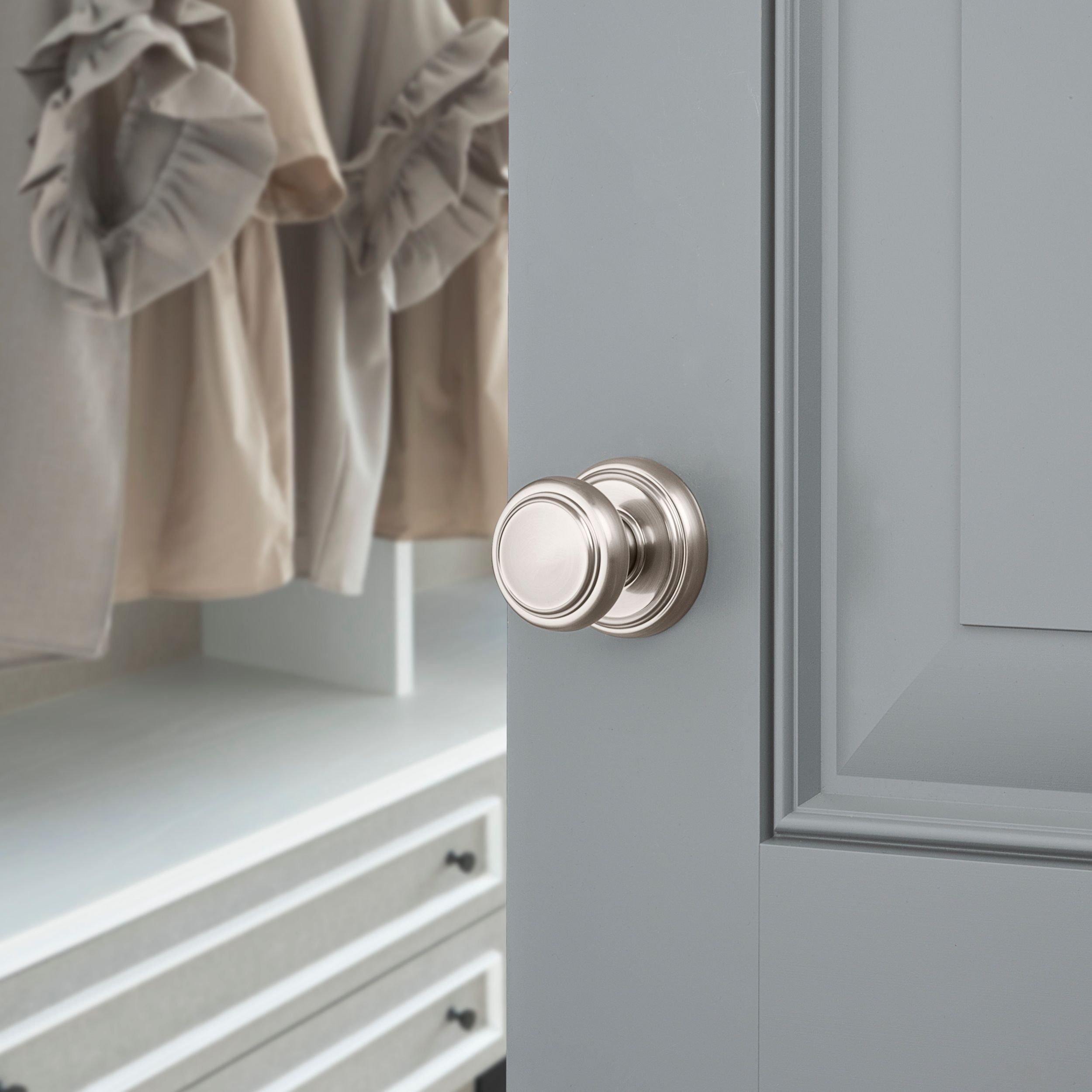 Baldwin - Prestige Collection - Knobs & Levers - Alcott (ATK) Knob w/ Round Rose In Satin Nickel