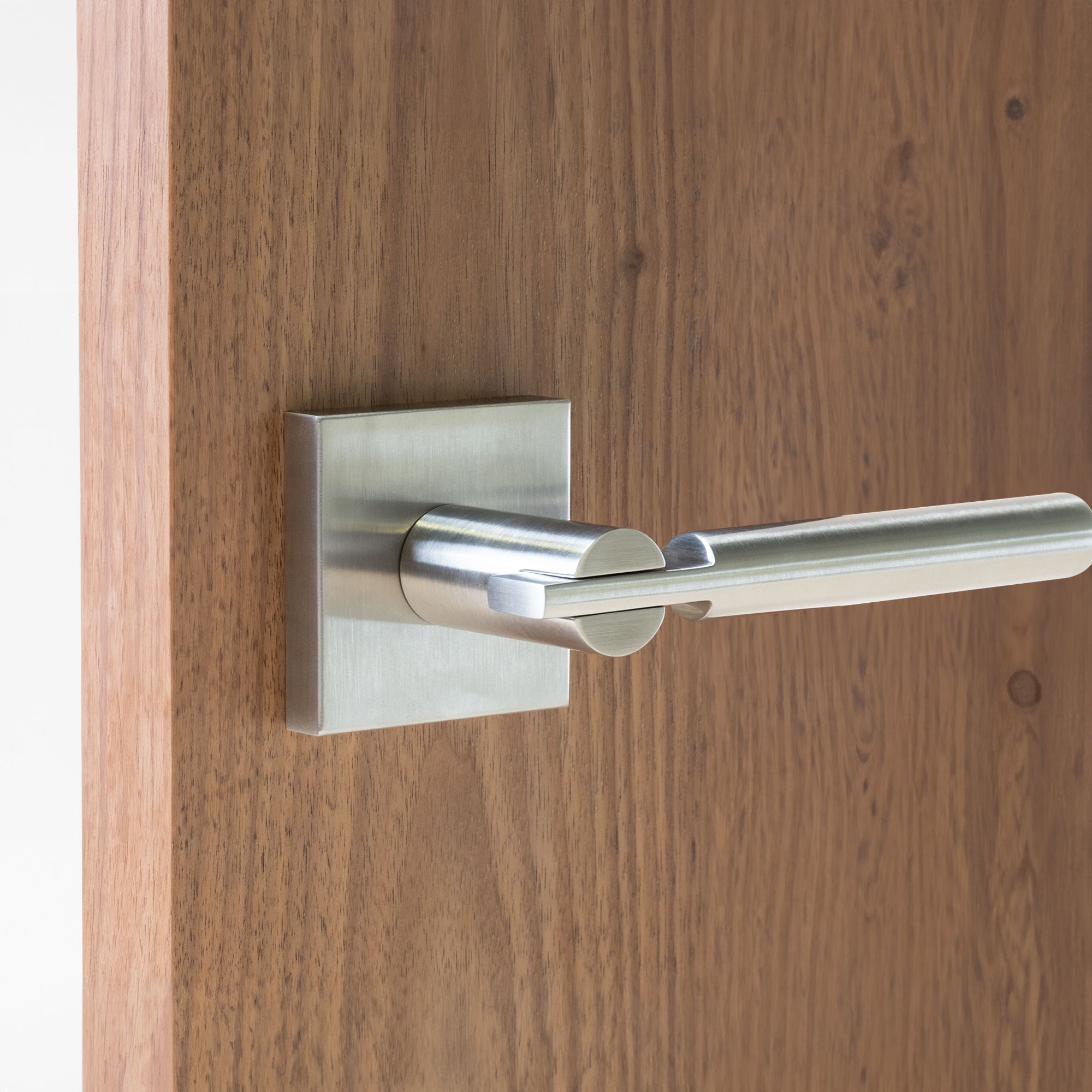 Linnea - Levers and Knobs - L63 Door Lever (Single Dummy)